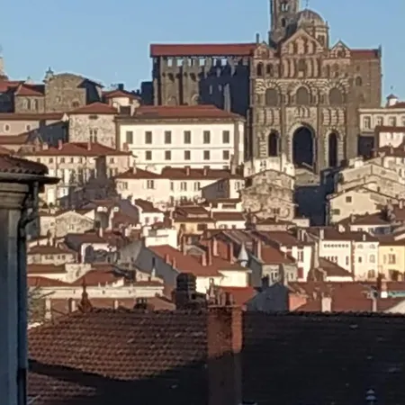 Tres Bel F2 A Deux Pas Du Centre Ancien